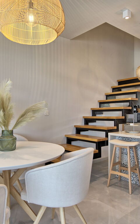 Villa Silentium Olia: Dining Room, Kitchen