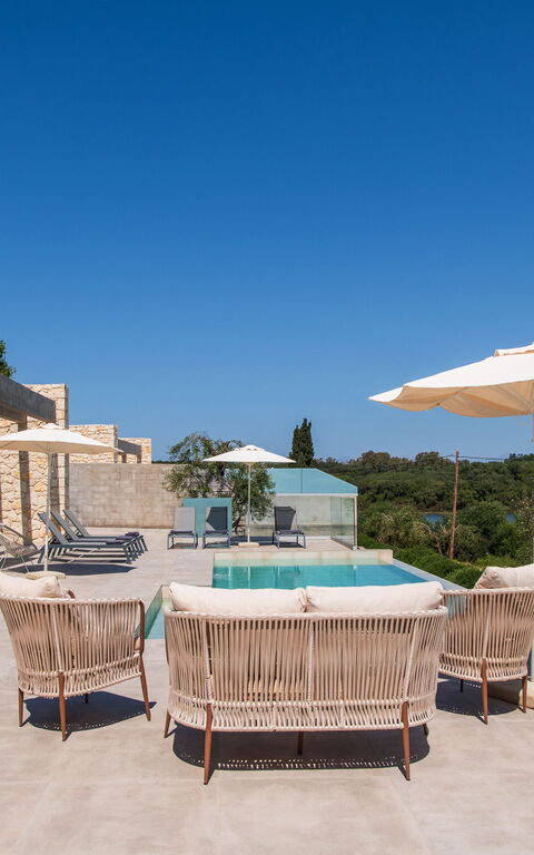 Villa Otter: Building Exterior, Outdoor