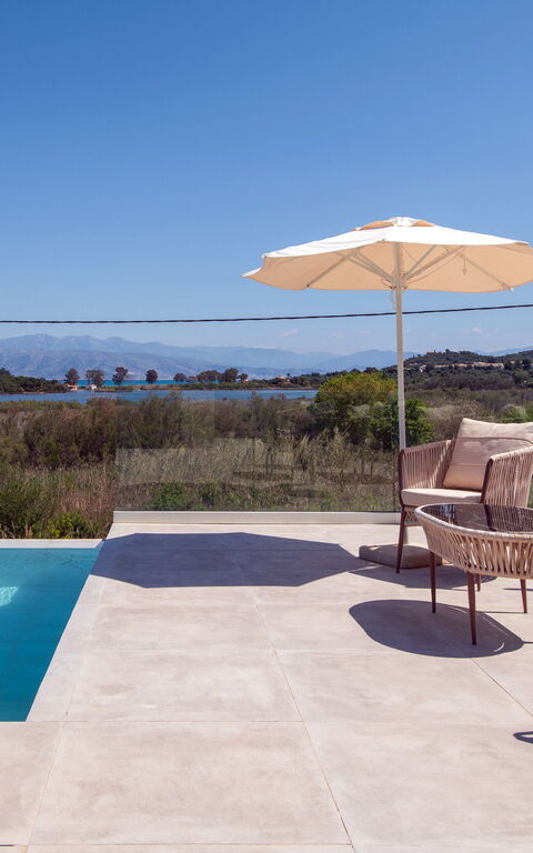 Villa Otter: Outdoor, Pool, Scenic View
