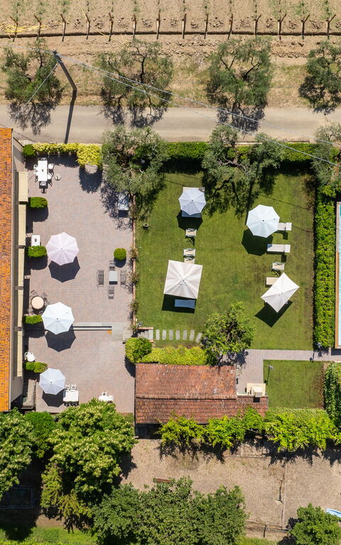 Bello Stare: Outdoor, Pool