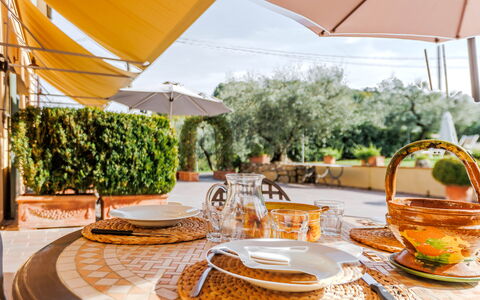 Accommodation Giallone: Balcony / Terrace / Patio