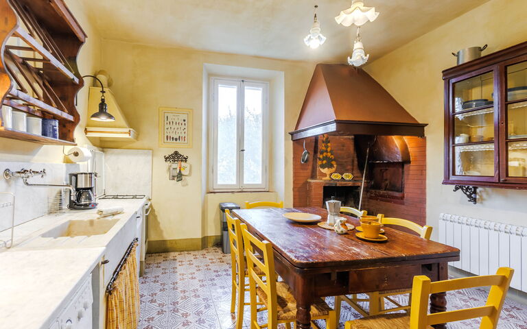 Accommodation Giallone: Dining Room, Kitchen