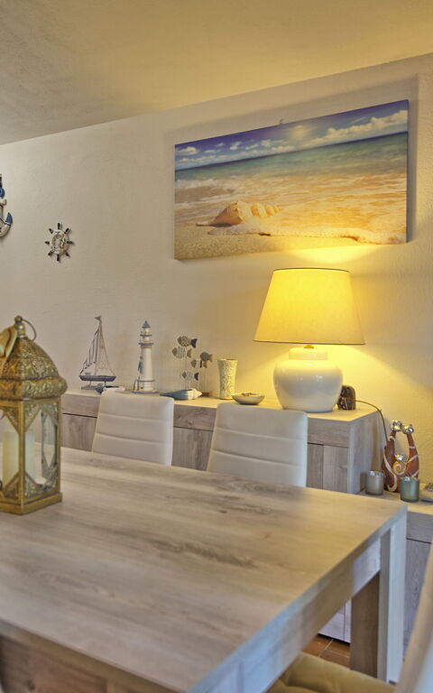 Le Dune: Dining Room