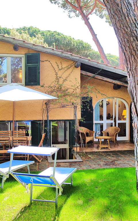 Le Dune: Building Exterior, Outdoor