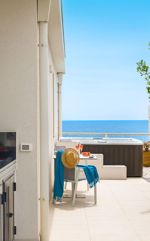 Villa Hermes: Outdoor, Scenic View, Summer