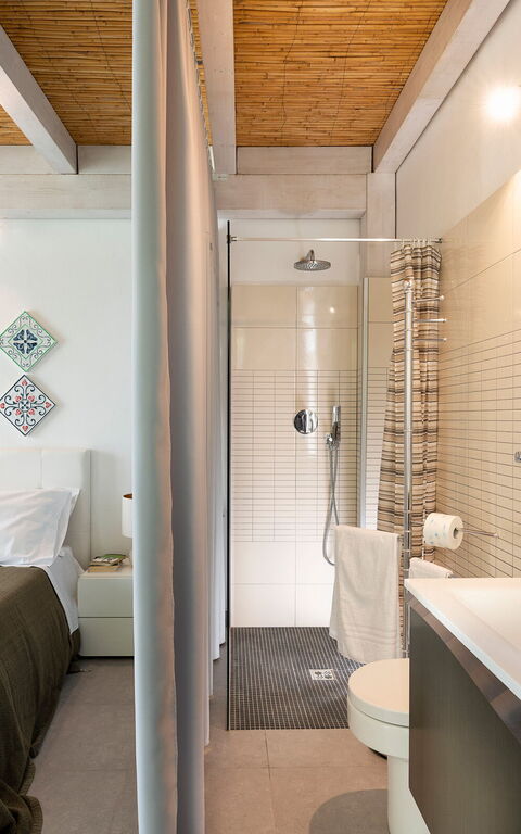 Stella Maris: Bathroom, Bedroom