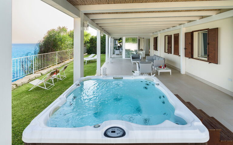 Stella Maris: Building Exterior, Garden, Hot Tub, Outdoor, Scenic View