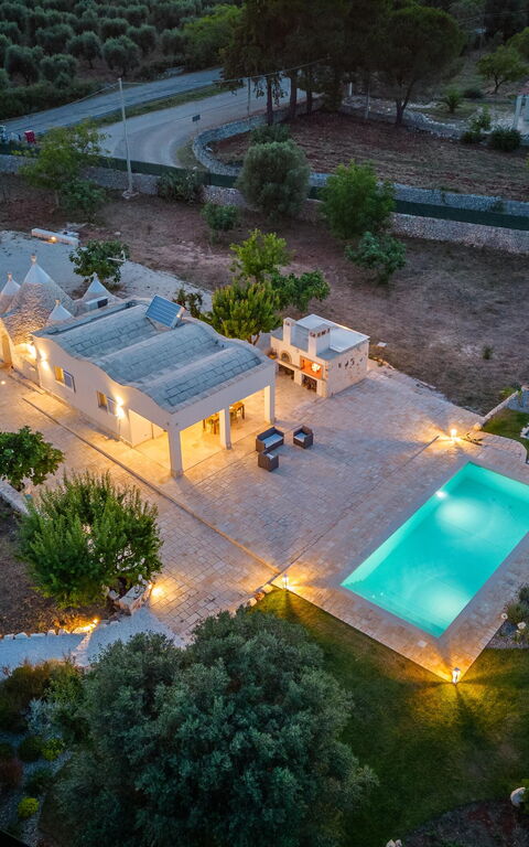 Trullo Adea: Pool, Scenic View