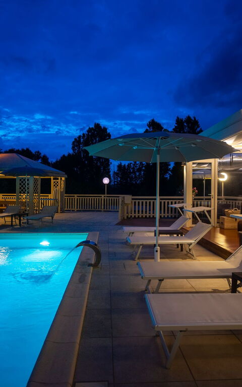 Villa Ca Viola: Building Exterior, Outdoor, Pool