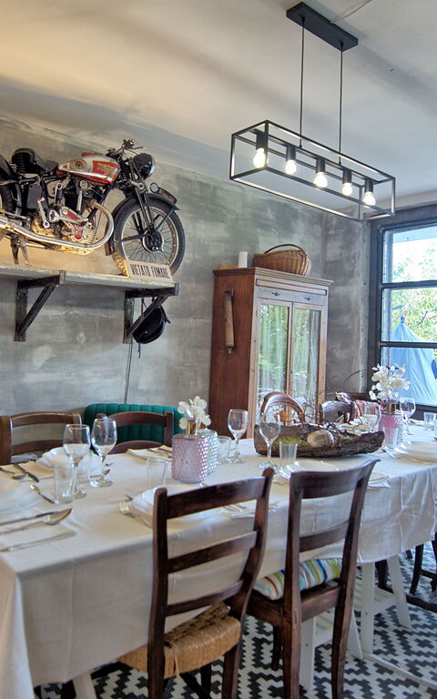 La Nocciola: Dining Room, Kitchen
