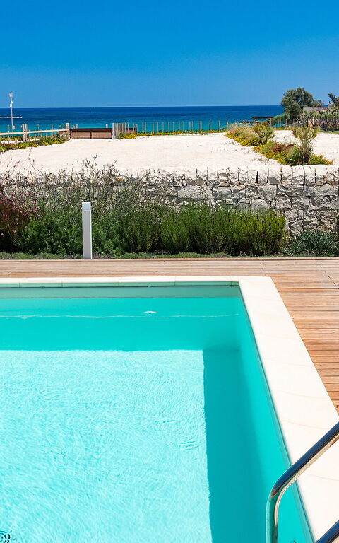 Villa San Lorenzo Fico D'india: Building Exterior, Outdoor, Pool