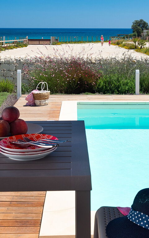 Villa San Lorenzo Fico D'india: Building Exterior, Outdoor, Pool