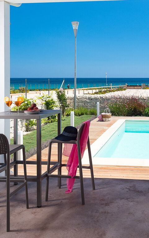 Villa San Lorenzo Fico D'india: Building Exterior, Outdoor, Pool