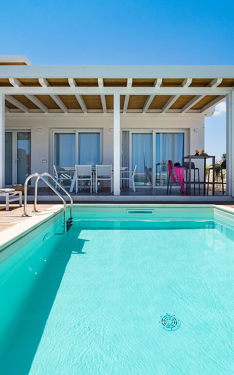 Villa San Lorenzo Fico D'india: Building Exterior, Outdoor, Pool