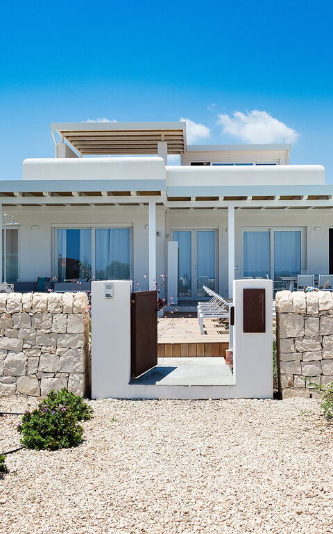 Villa San Lorenzo Fico D'india: Building Exterior, Main Entrance, Outdoor