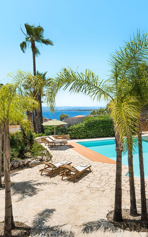 Villa Madda: Outdoor, Pool