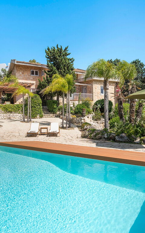 Villa Madda: Outdoor, Pool