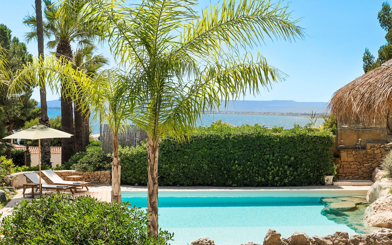 Villa Madda: Outdoor, Pool