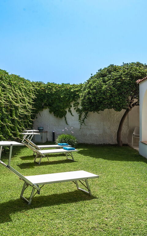 Brezza Marina: Building Exterior, Garden, Outdoor