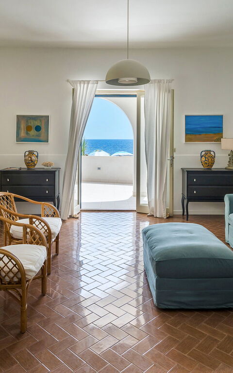 Brezza Marina: Living Room