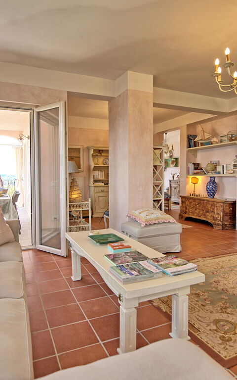 Casarosa Di Mariasole: Dining Room, Living Room