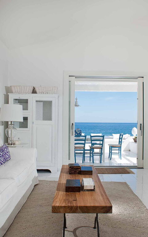 Casa Blu: Living Room