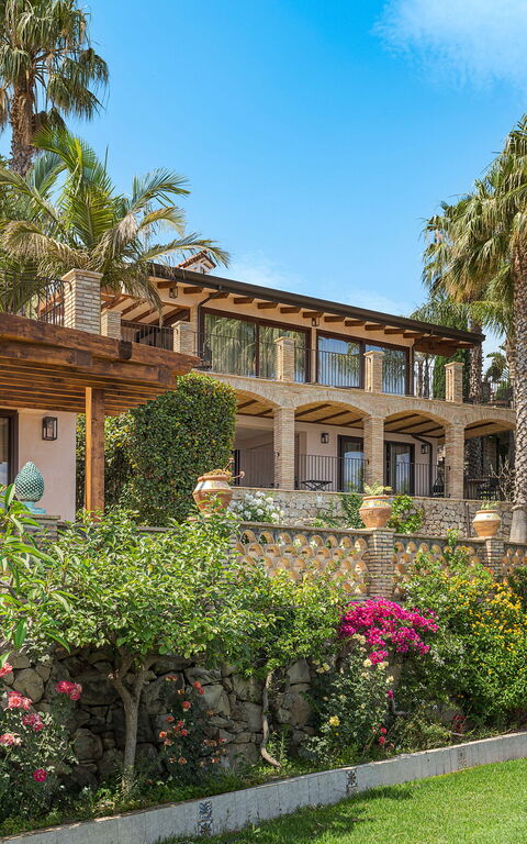 Buena Vista: Building Exterior, Garden, Outdoor