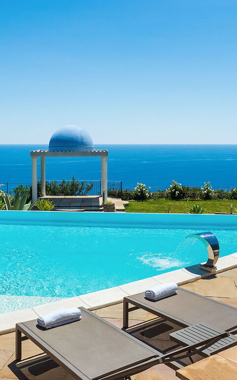 Buena Vista: Building Exterior, Outdoor, Pool, Scenic View