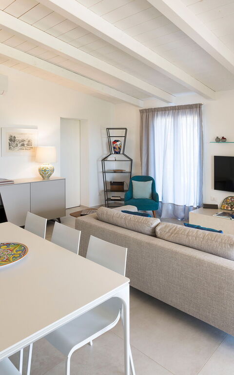 Villa Azulea: Kitchen, Living Room