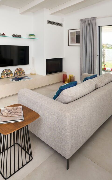 Villa Azulea: Kitchen, Living Room