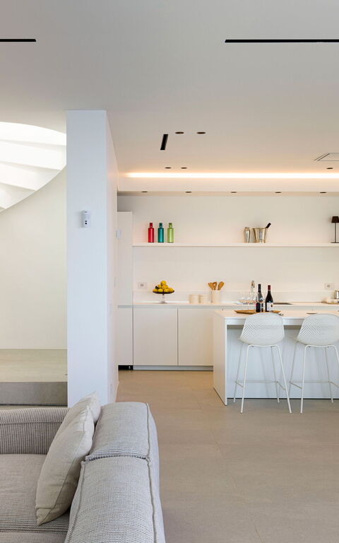 Bedda Matri: Kitchen, Living Room