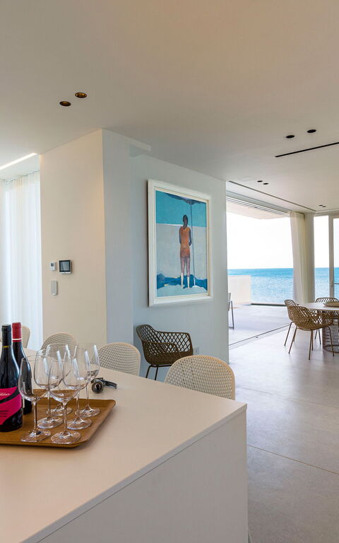 Bedda Matri: Kitchen, Living Room