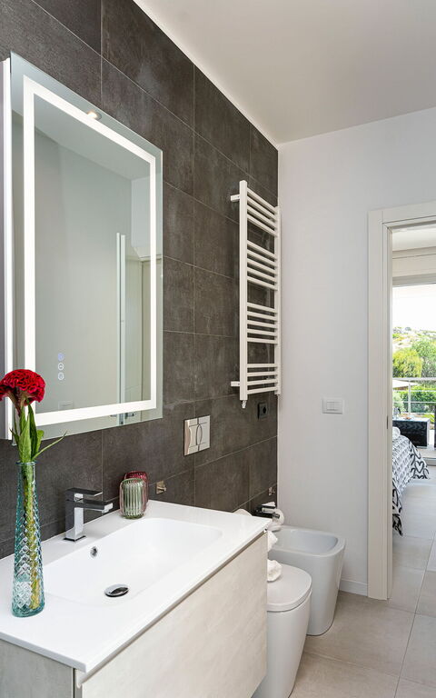 Villa Anna Plemmirio: Bathroom