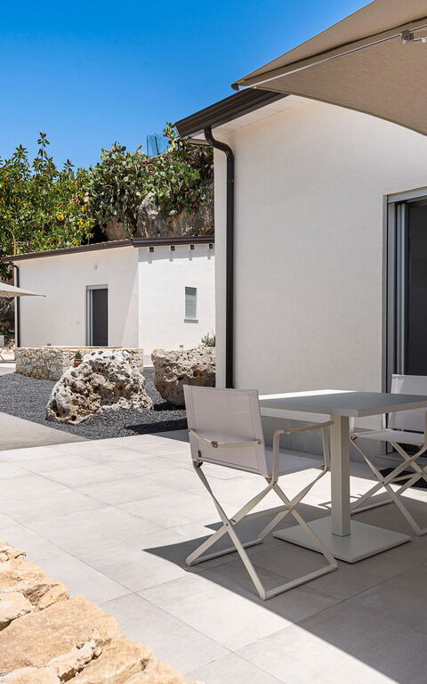 Villa Anna Plemmirio: Building Exterior, Outdoor
