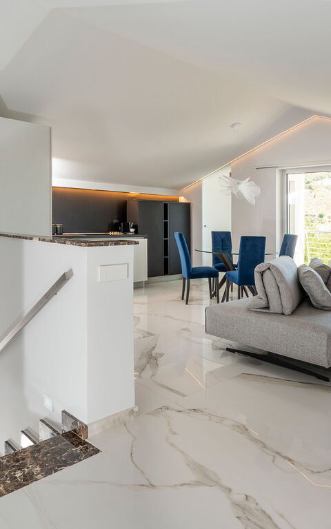 Baya Bella: Living Room