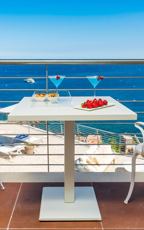 Baya Bella: Balcony / Terrace / Patio, Building Exterior, Outdoor, Scenic View