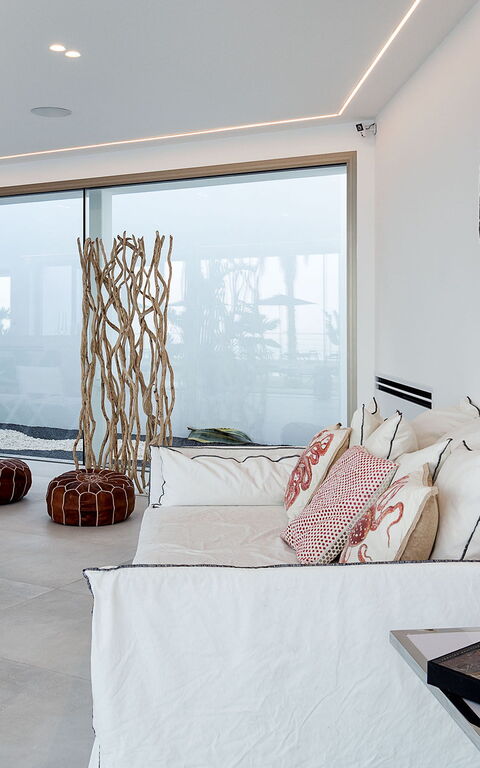 Villa Alexandra: Living Room