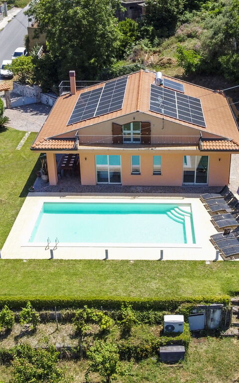 Villa Malu: Building Exterior, Outdoor, Scenic View