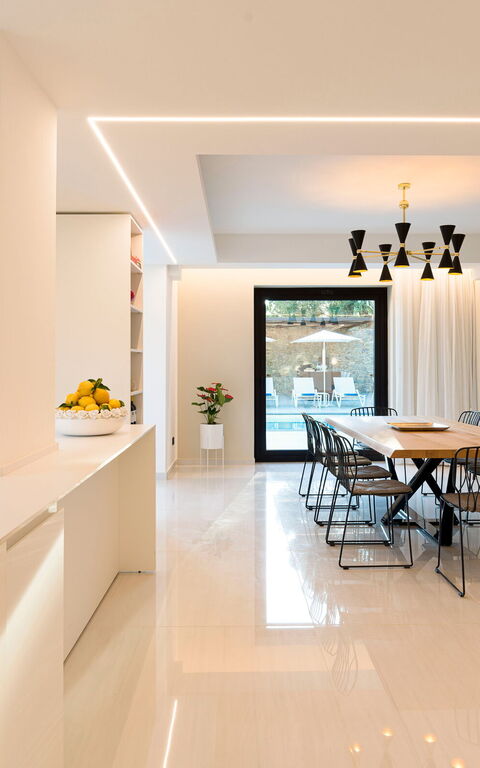 Zagara Bianca: Dining Room, Kitchen