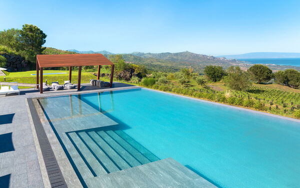 Tenuta Della Contea: Building Exterior, Garden, Outdoor, Pool, Scenic View