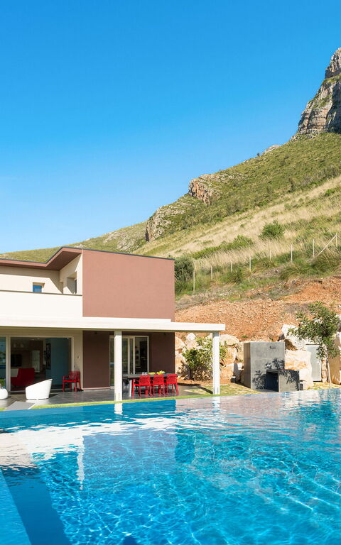 Villa Dolce: Building Exterior, Garden, Outdoor, Pool