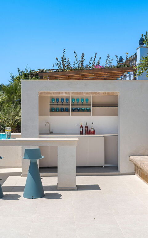 Pigna Blue: Building Exterior, Outdoor