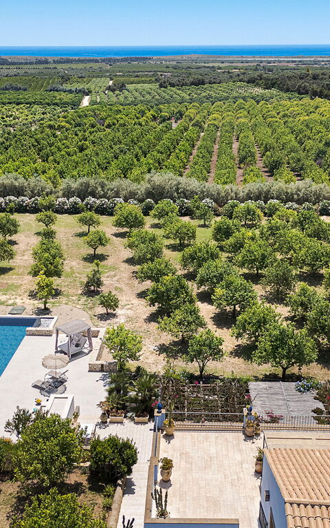 Pigna Blue: Pool, Scenic View