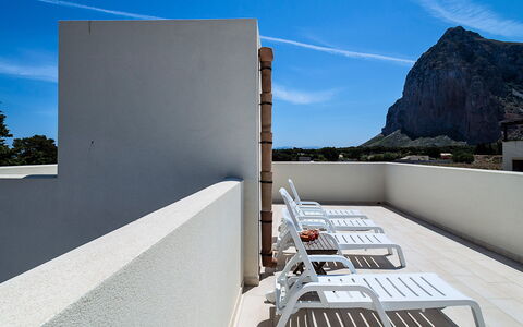 Accommodation Delfino: Balcony / Terrace / Patio, Building Exterior, Outdoor