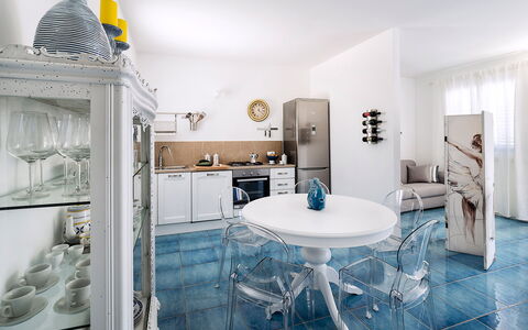 Accommodation Riccio: Dining Room, Kitchen, Living Room