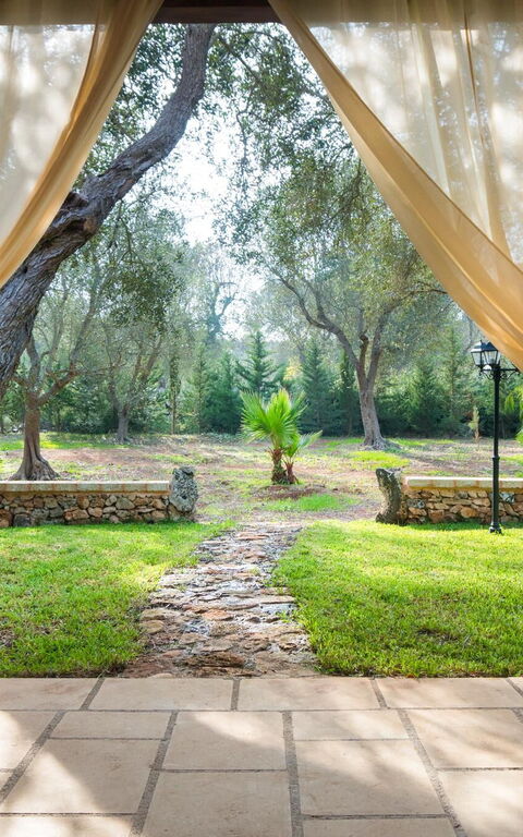 Villa Astrea: Balcony / Terrace / Patio, Garden