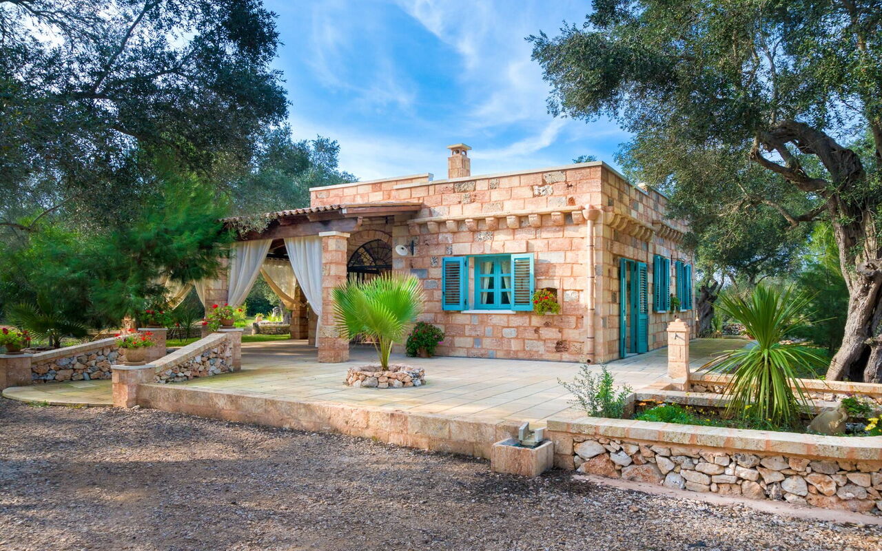 Villa Astrea: Balcony / Terrace / Patio, Building Exterior, Outdoor