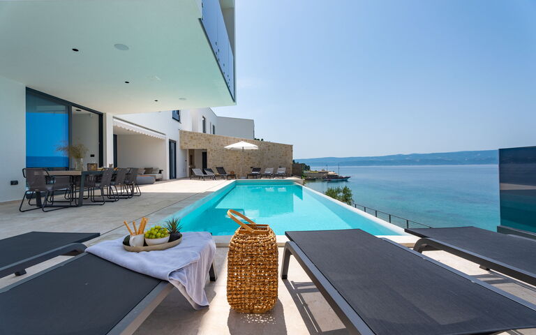 Villa Sea Breeze: Pool