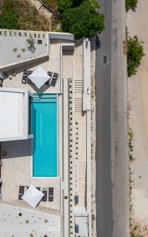 Villa Loma: Building Exterior, Pool, Scenic View