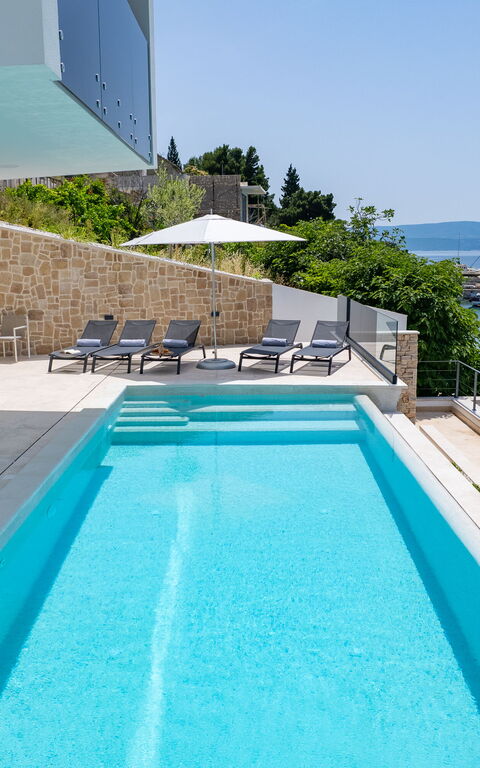 Villa Loma: Balcony / Terrace / Patio, Outdoor, Pool